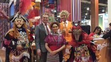 mr-holland-and-maurits-from-rai-at-guatemala-stand